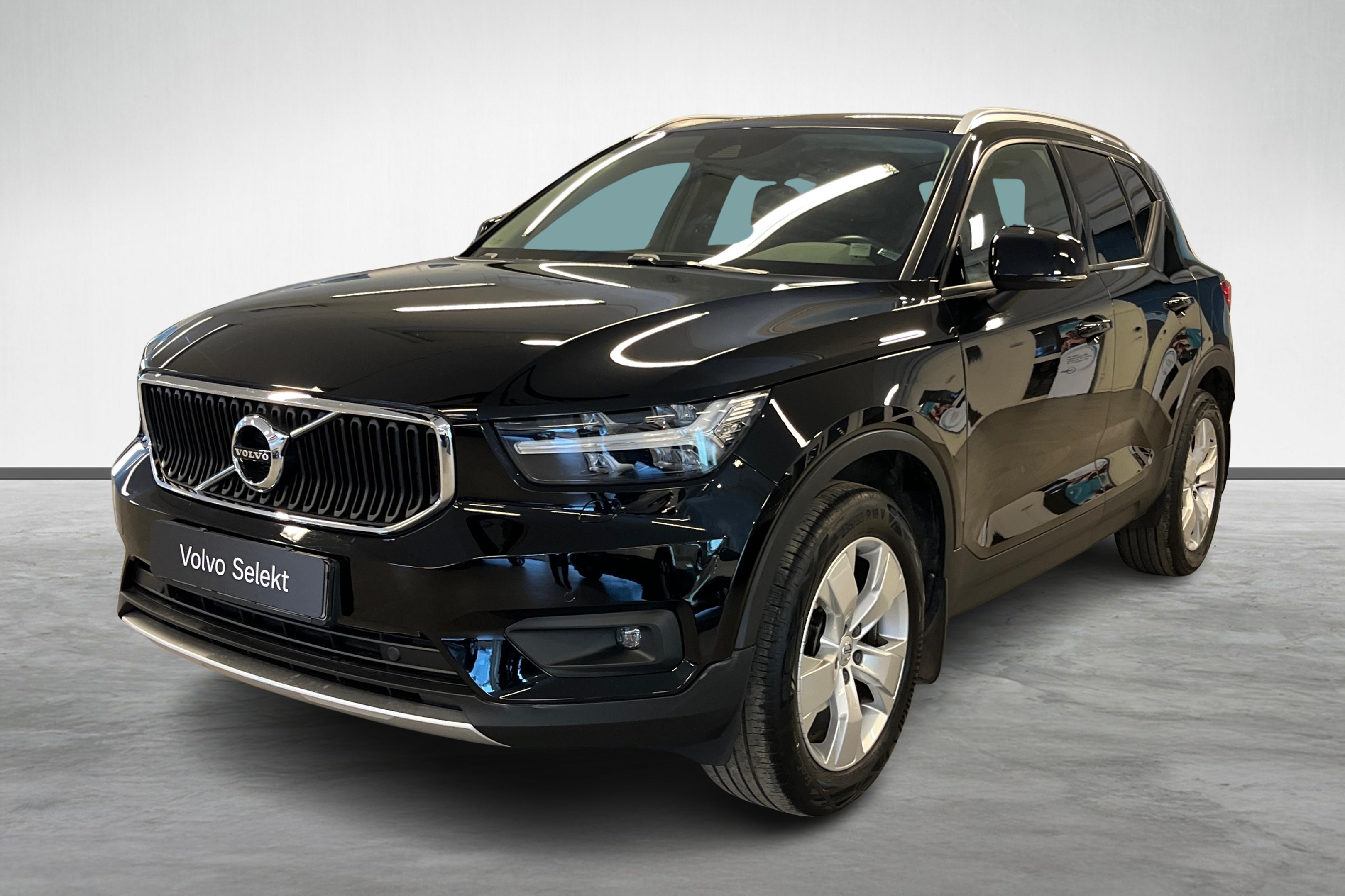 XC40 T3 FWD aut Momentum Advanced Edt image