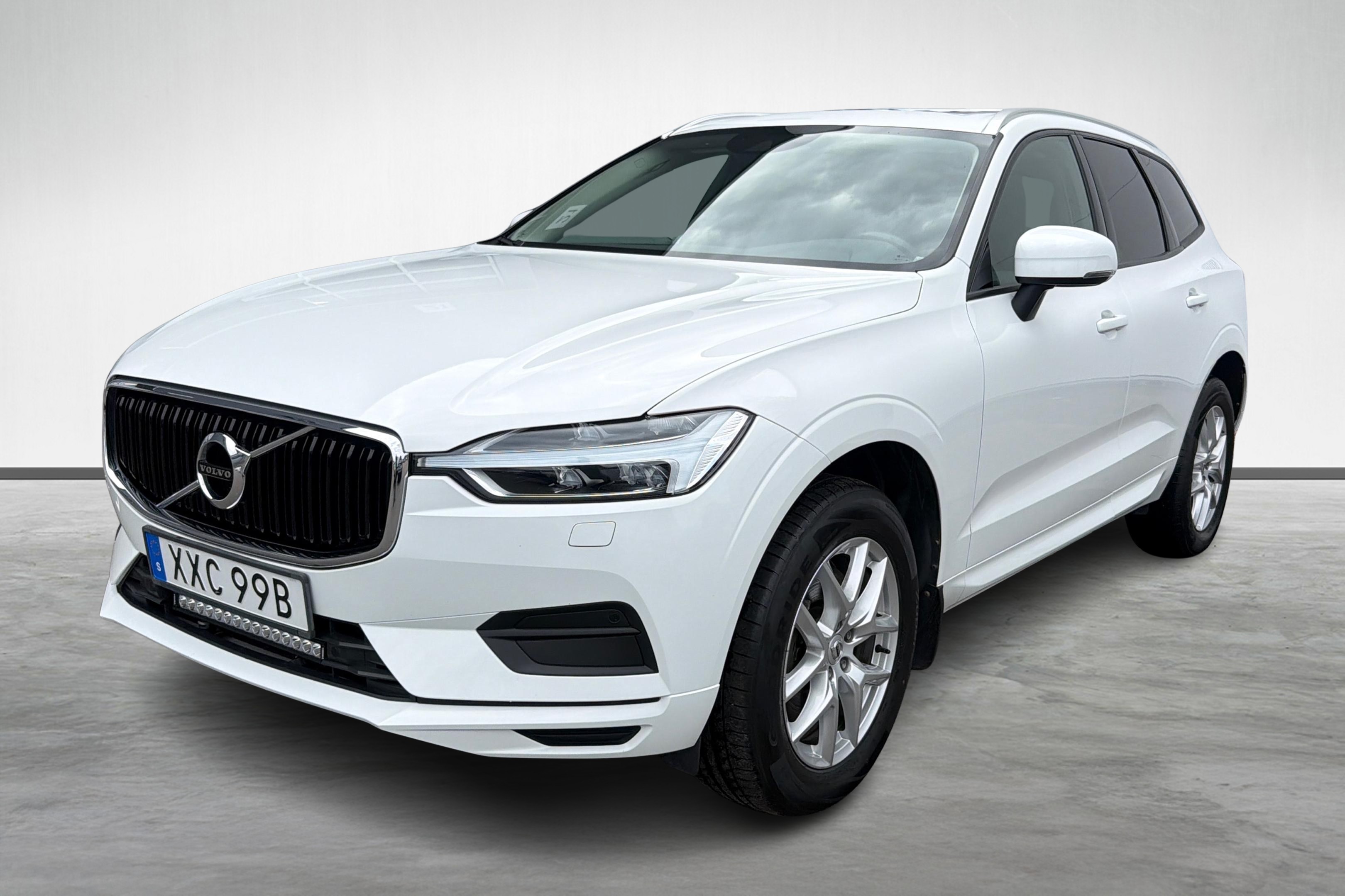XC60 B4 AWD Diesel Momentum Edt image