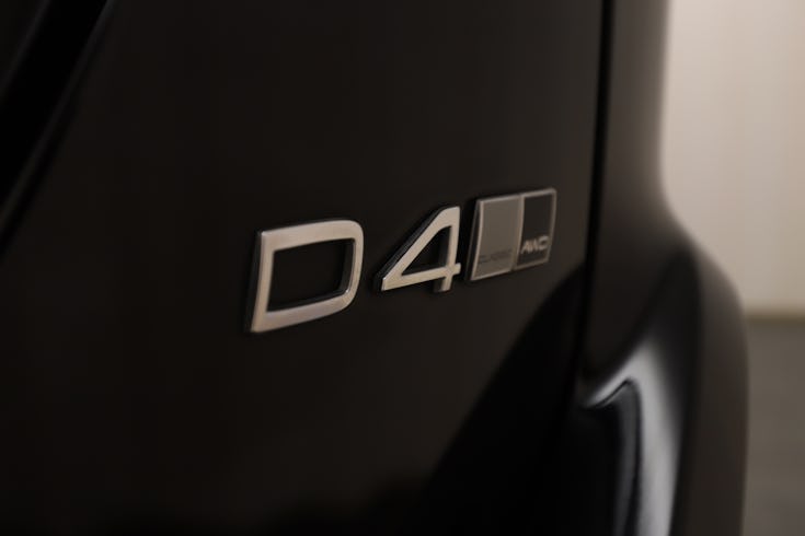 XC60 D4 AWD Classic Momentum image 25