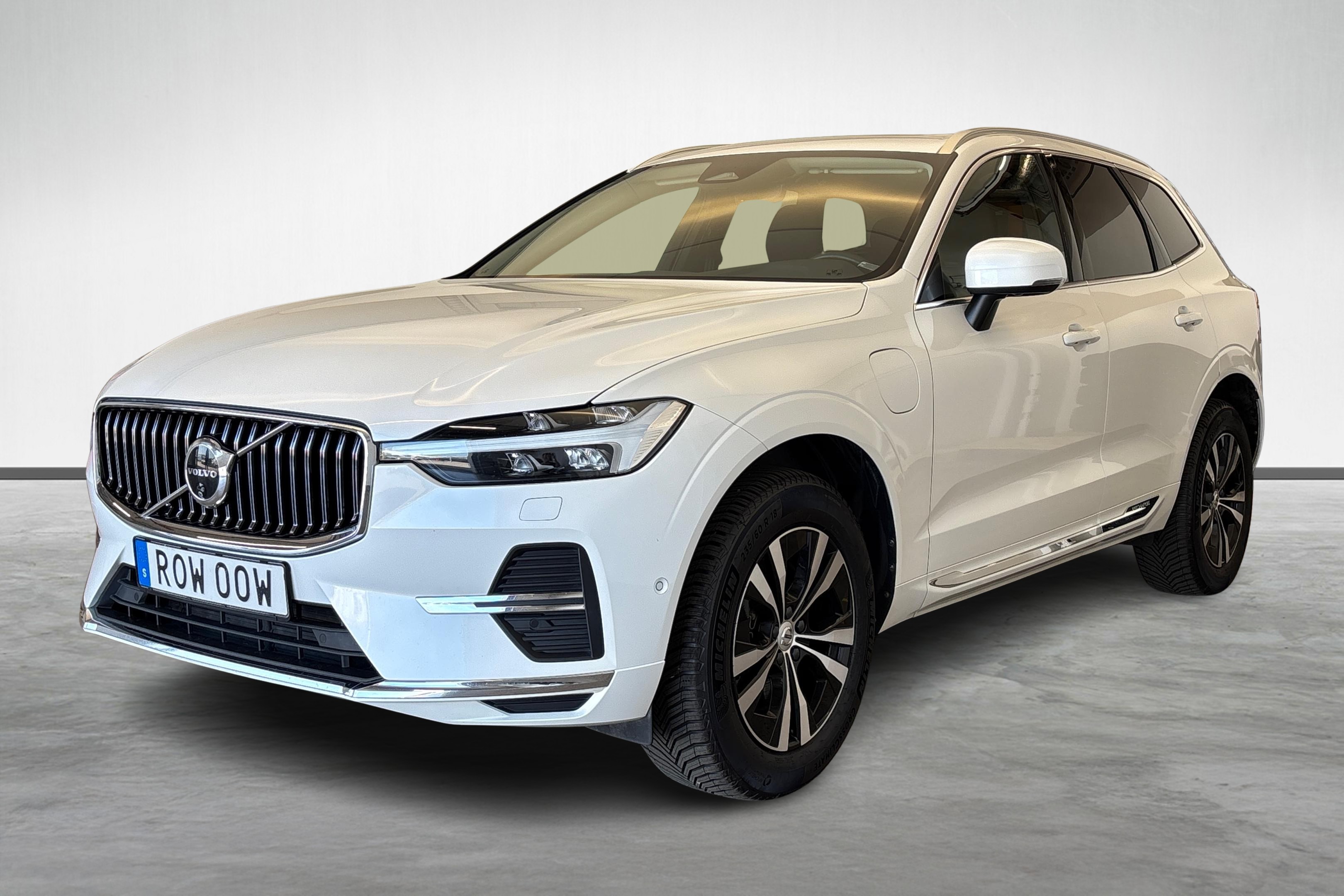 XC60 Recharge T6 Core Bright image