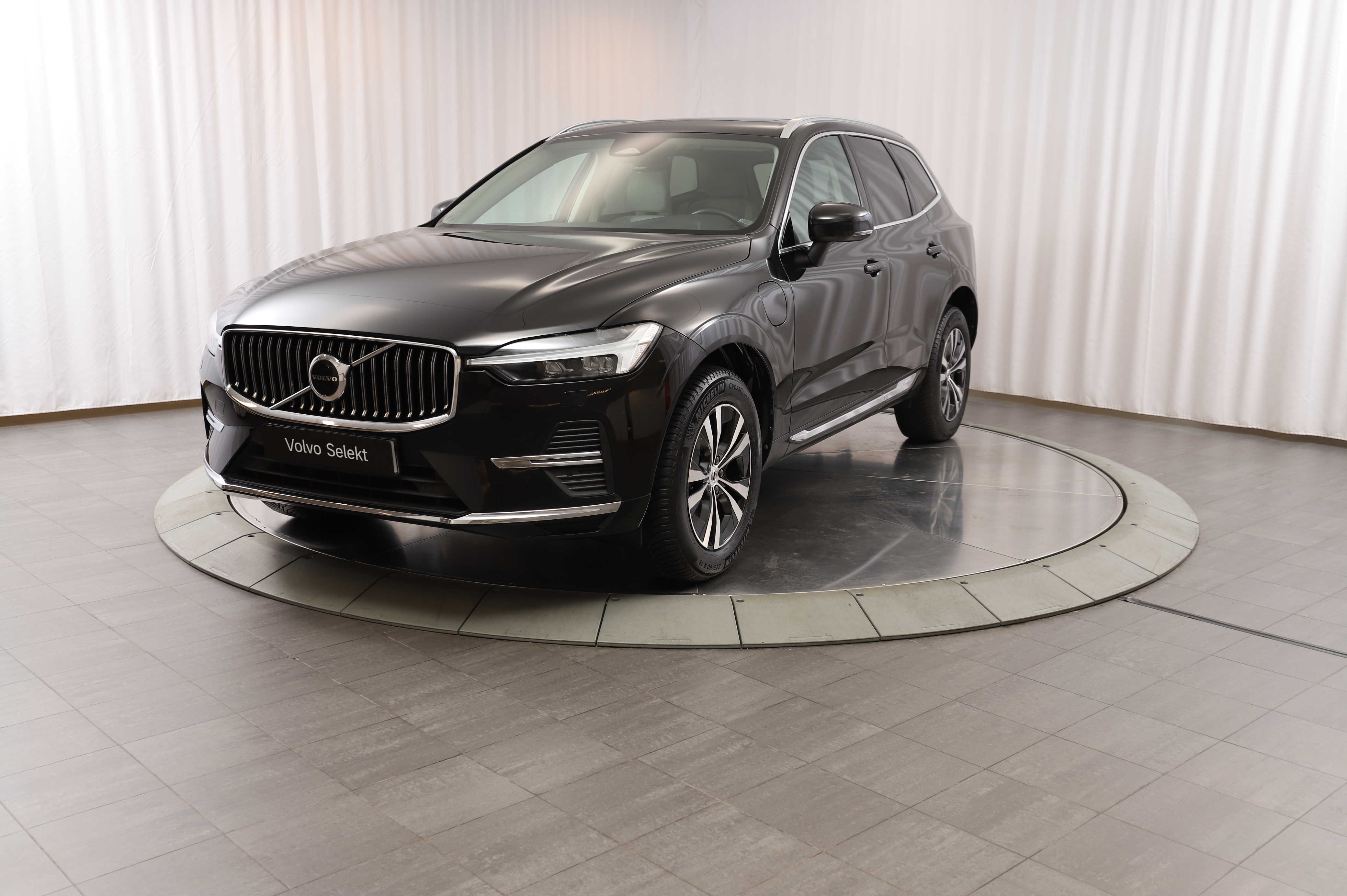 XC60 Recharge T6 Core Edition image