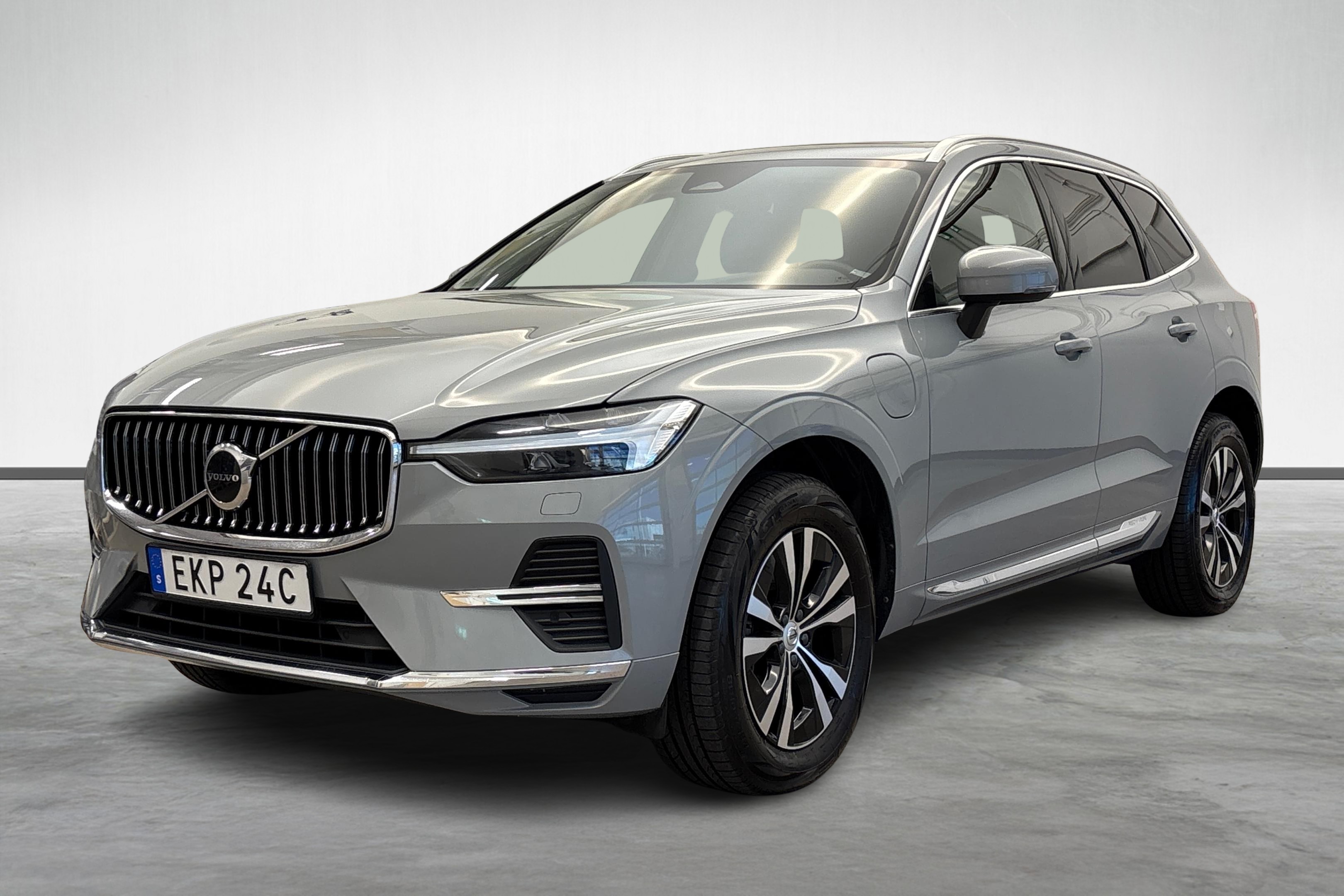 XC60 Recharge T6 Core Edition image