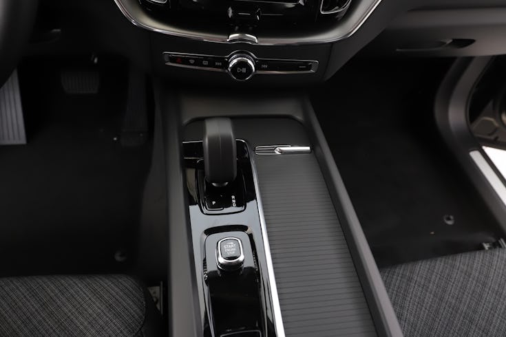 XC60 Recharge T6 Core Edition image 10