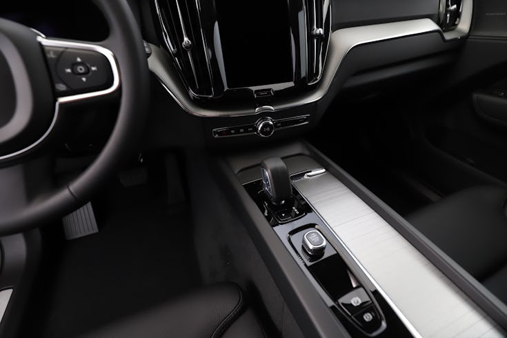 XC60 Recharge T6 Core Edition image 12