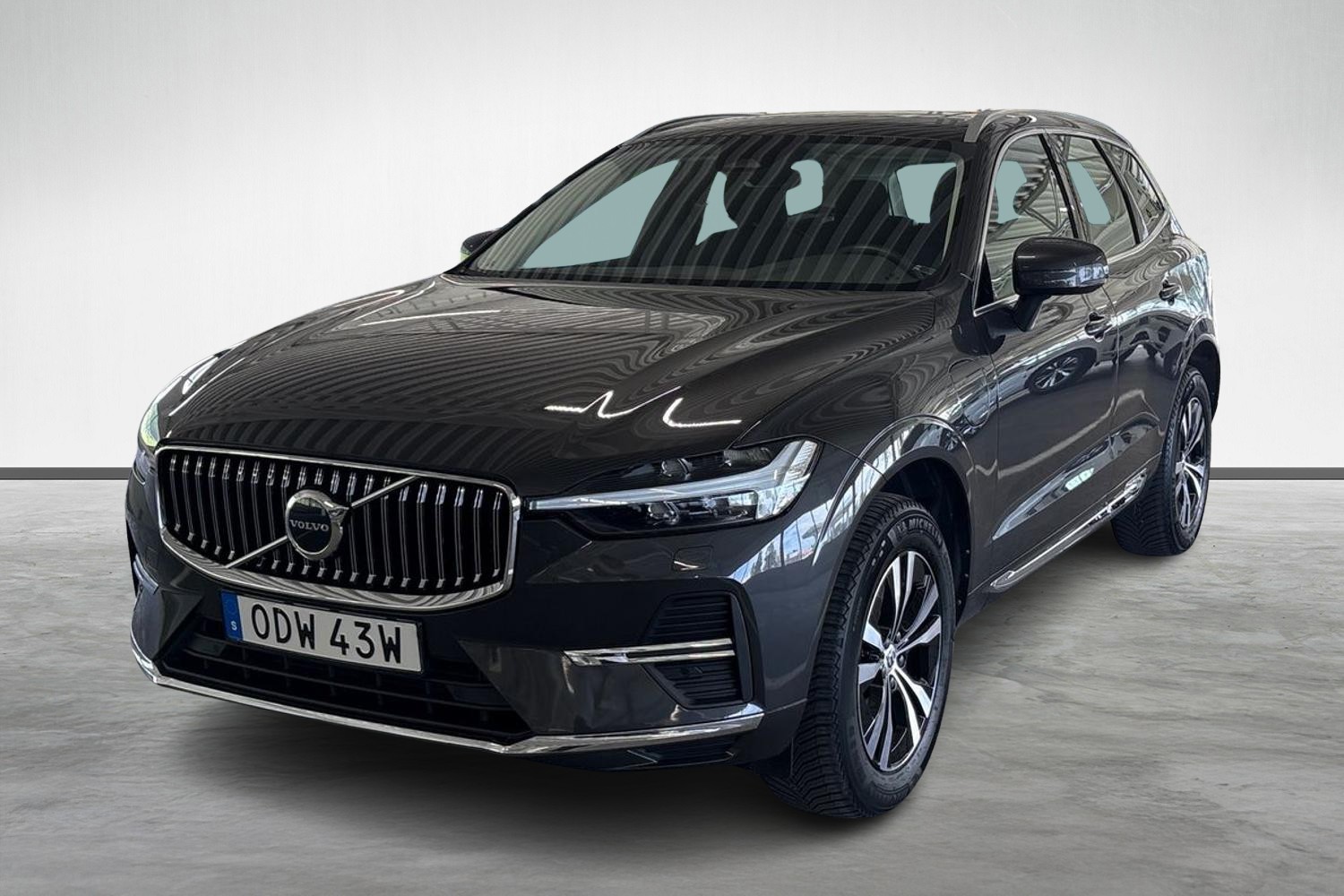 XC60 Recharge T6 Core Edition image