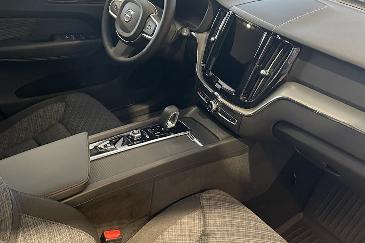 XC60 Recharge T6 Core Edition image 8