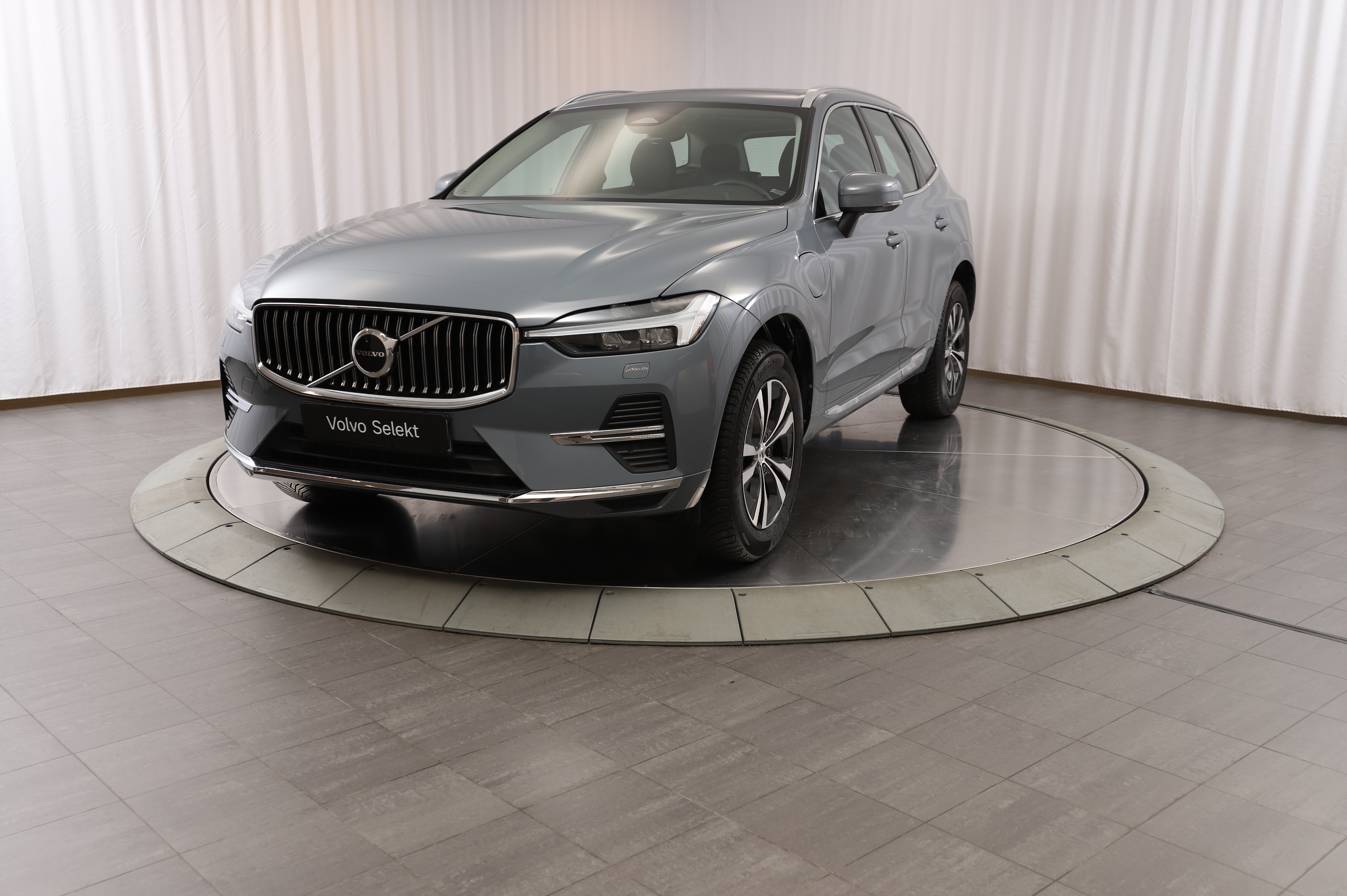 XC60 Recharge T6 II Core Edition image