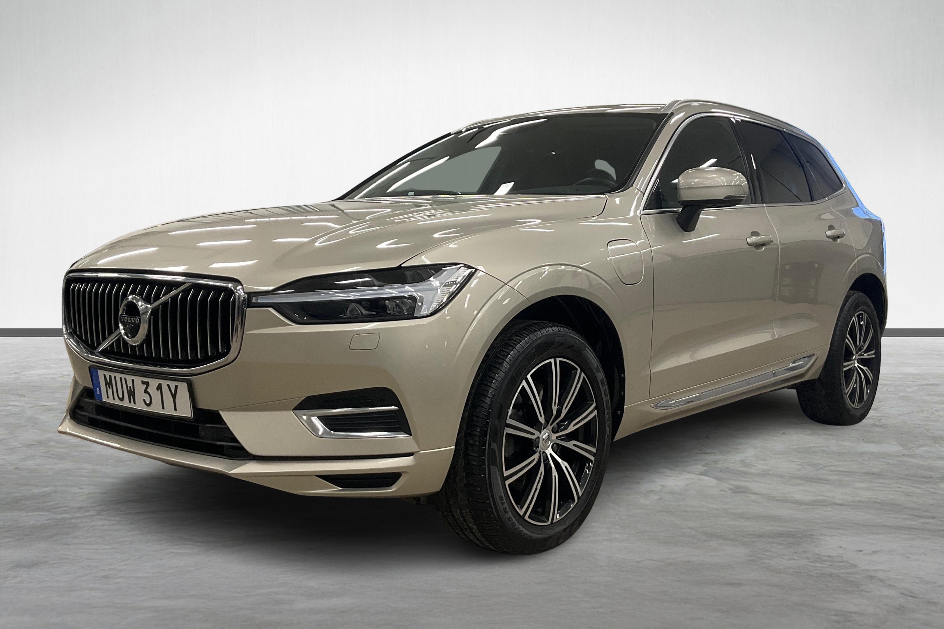 XC60 Recharge T6 Inscription T image