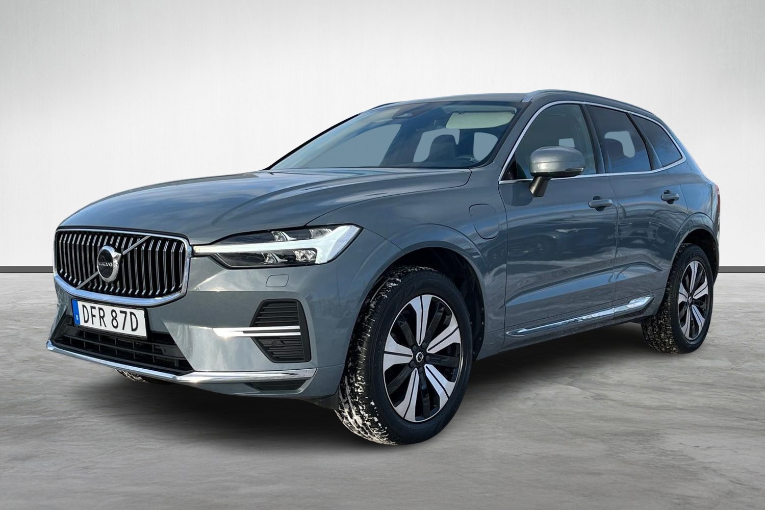 XC60 Recharge T6 Plus Bright image