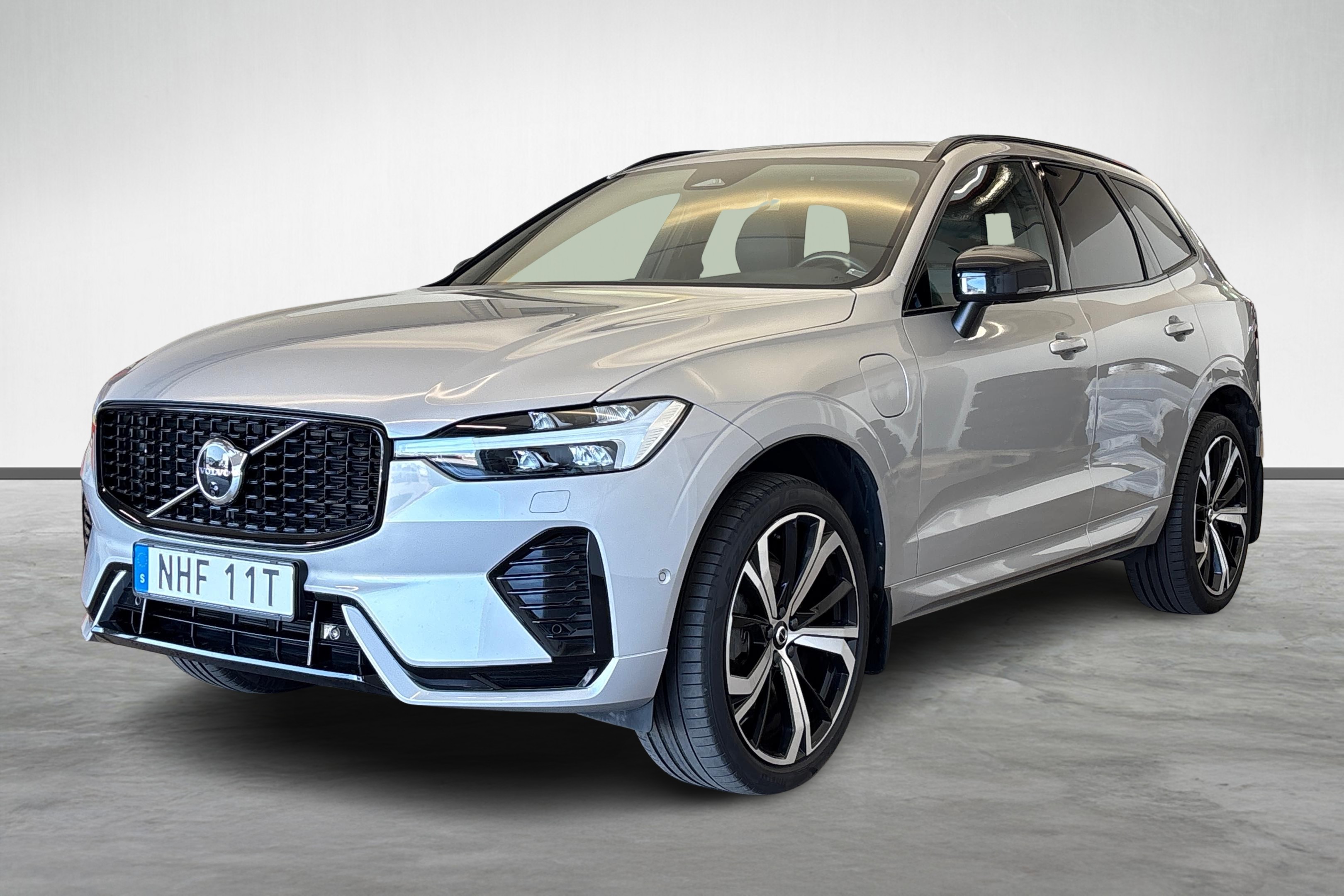 XC60 Recharge T8 II R-Design image
