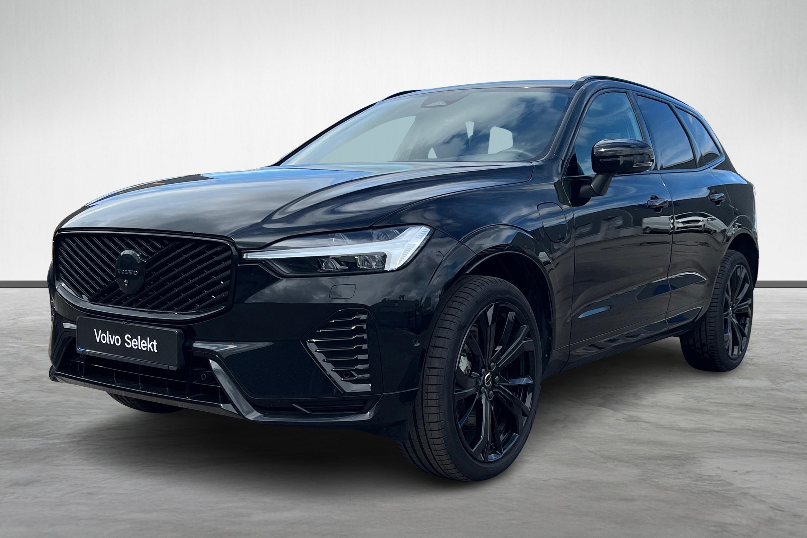 XC60 T6 Plus Black Nordic Edition image