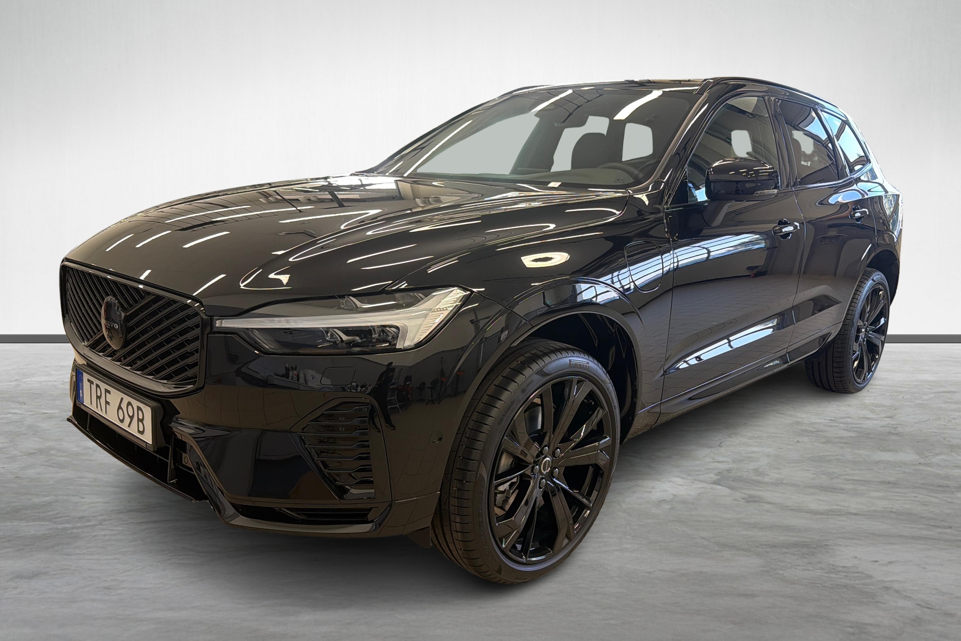 XC60 T6 Plus Black Nordic Edition image