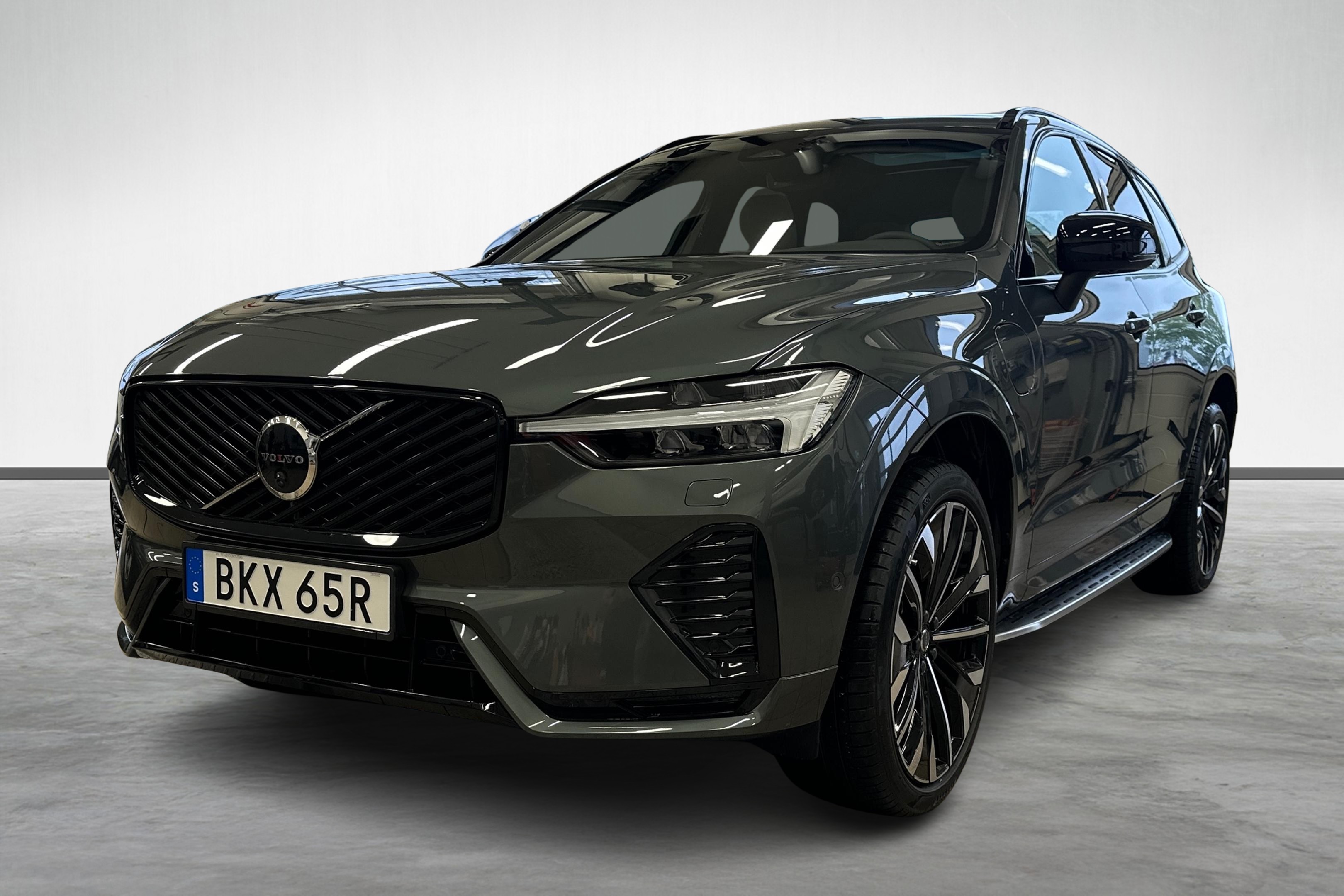 XC60 T6 Plus Dark Nordic Edition image