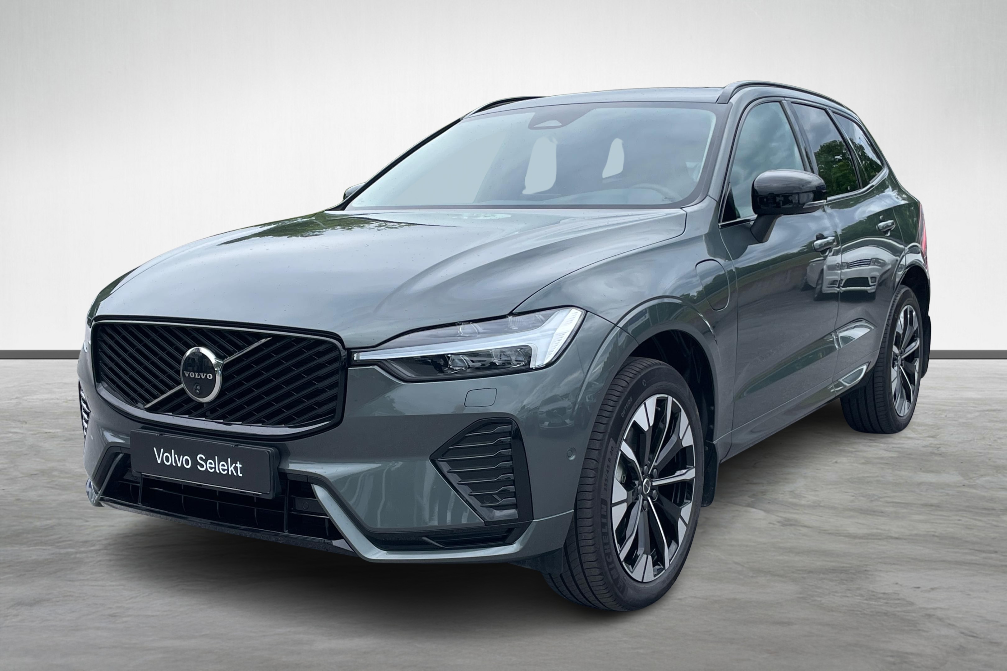 XC60 T6 Plus Dark Nordic Edition image