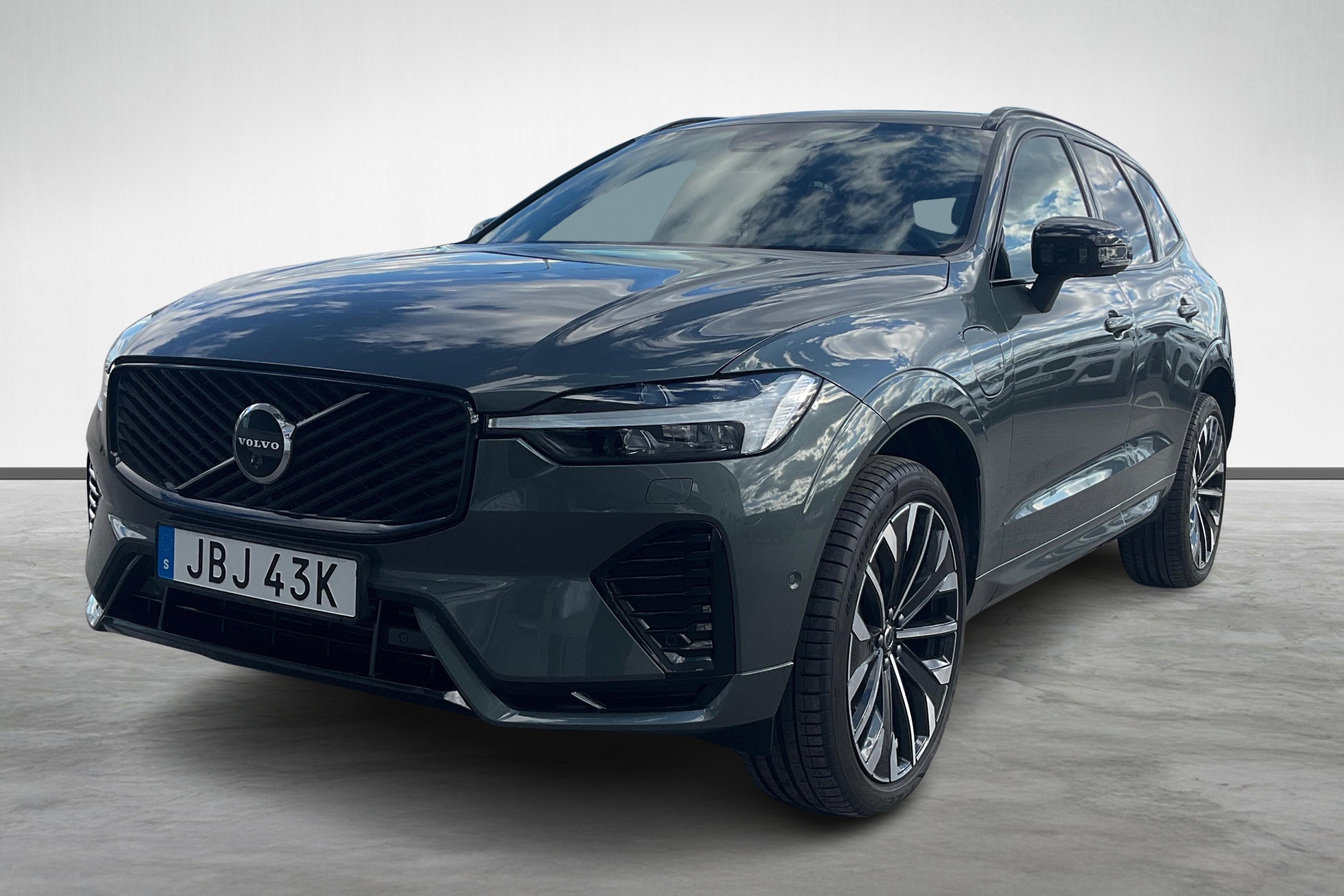 XC60 T6 Plus Dark Nordic Edition image