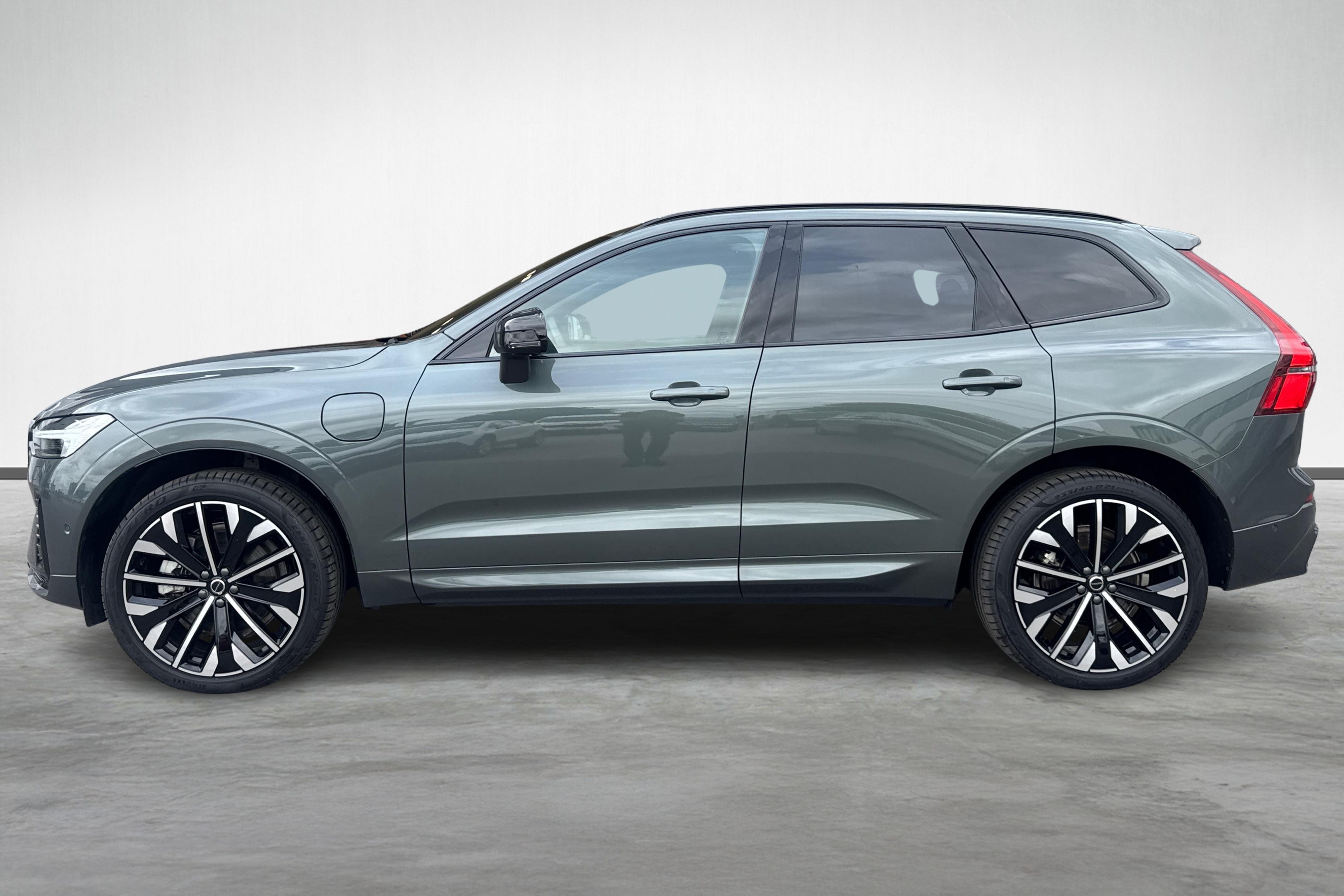 XC60 T6 Plus Dark Nordic Edition image