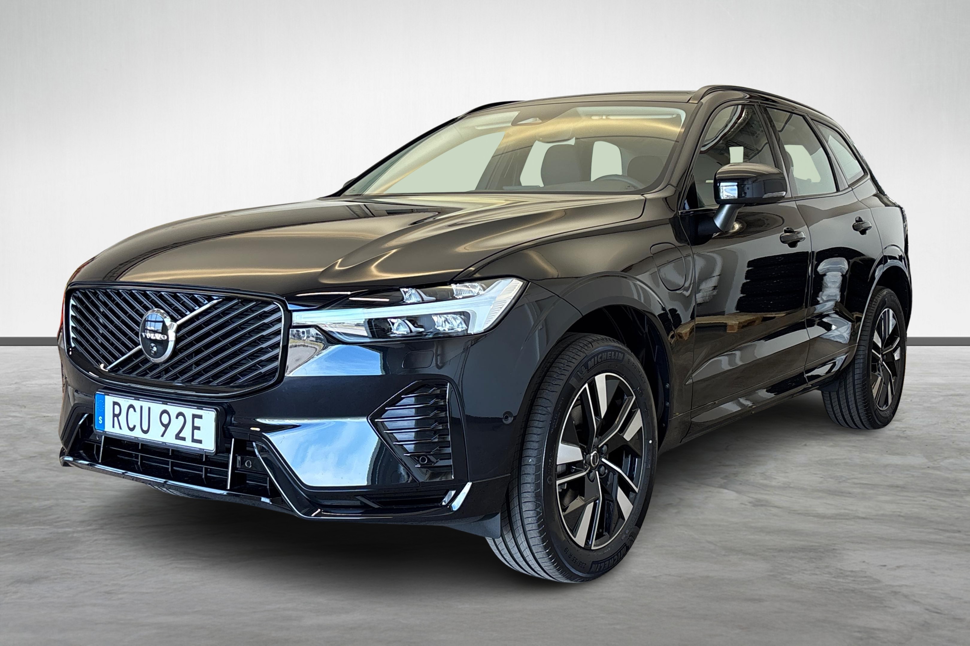 XC60 T6 Plus Dark Nordic Edition image