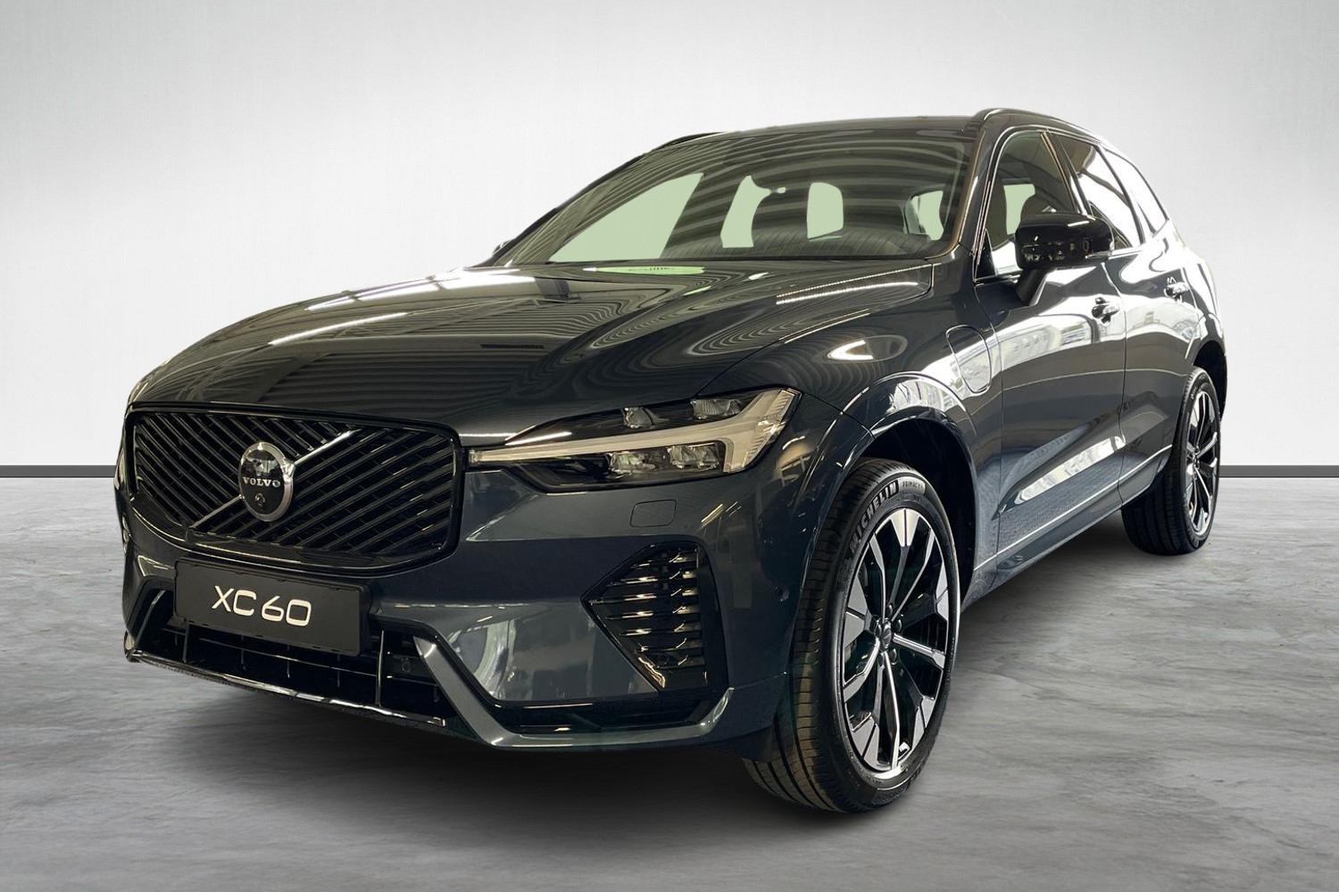 XC60 T6 Plus Dark Nordic Edition image