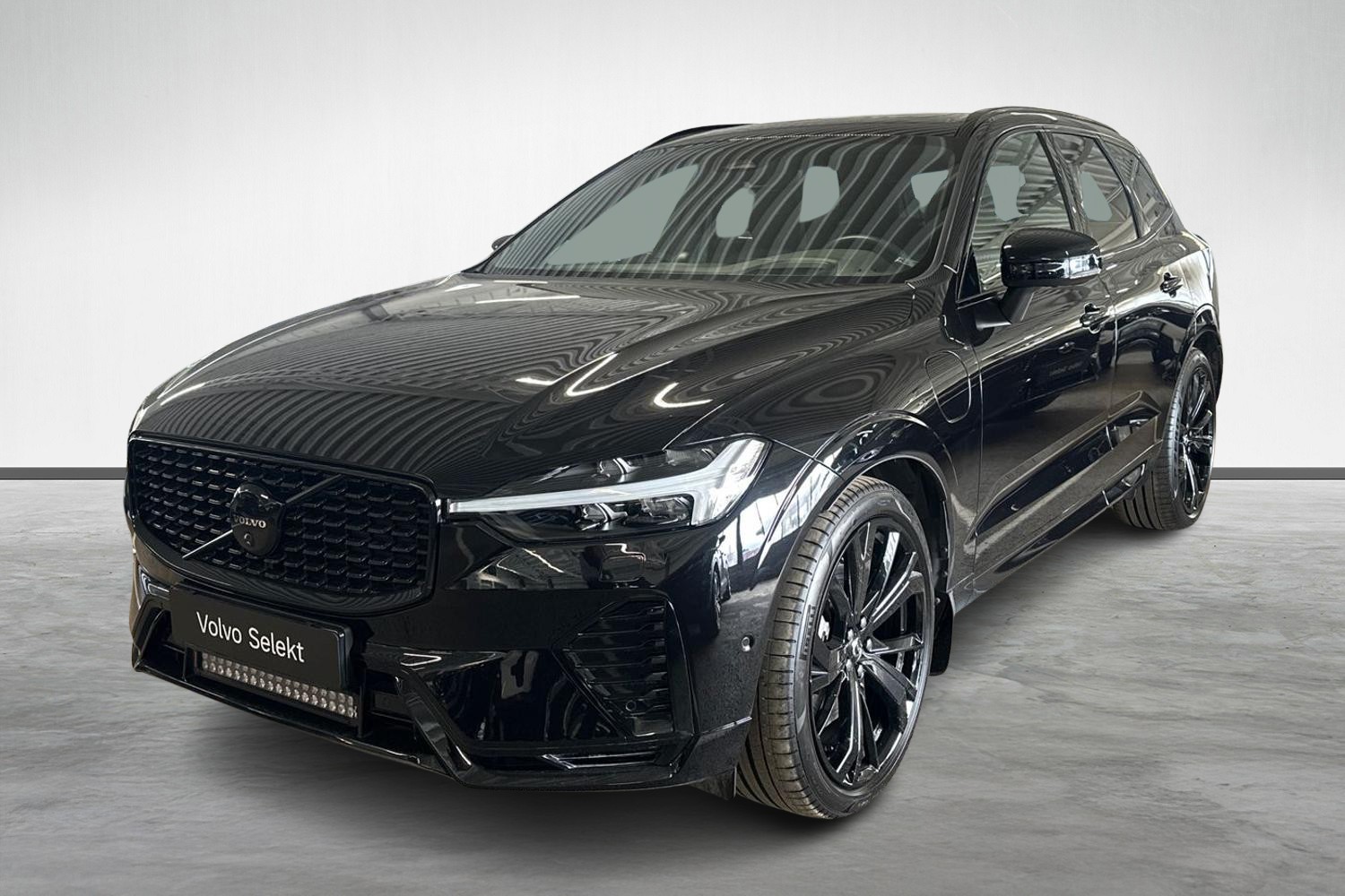 XC60 T8 Ultra Black Edition image