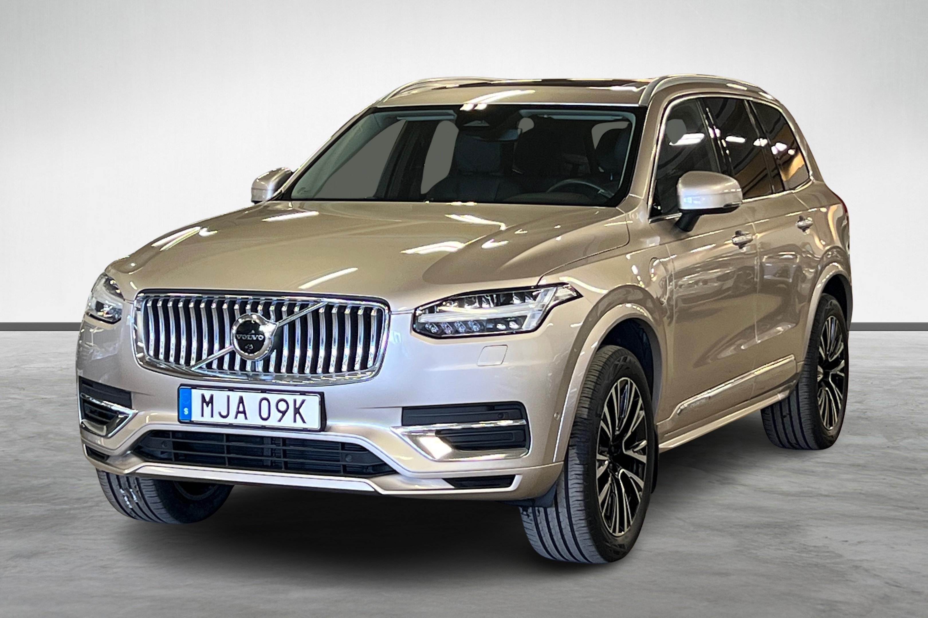 XC90 Recharge T8 Plus Bright image