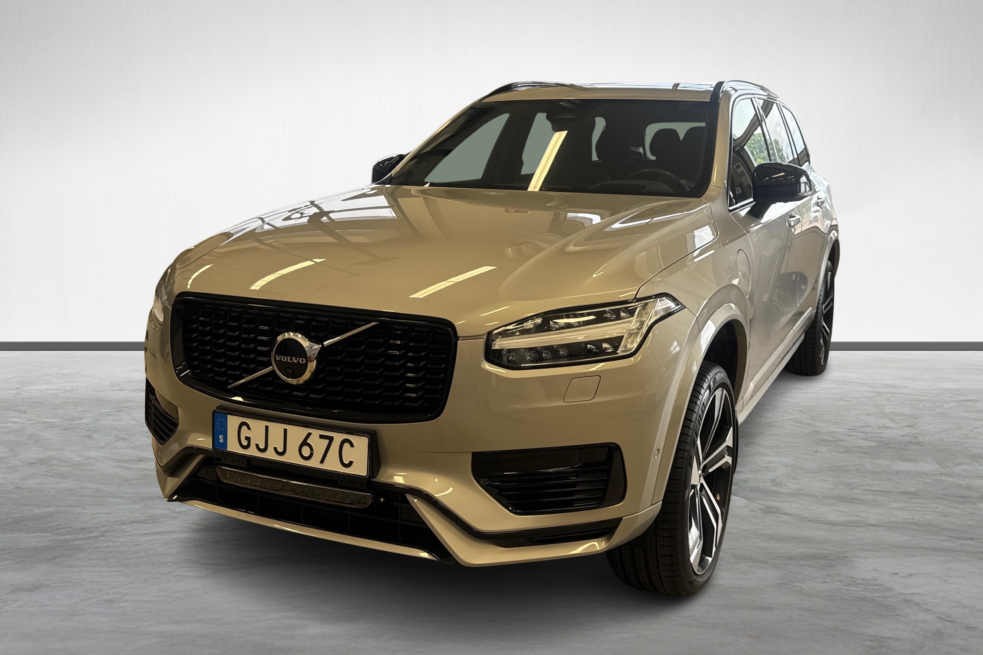 XC90 Recharge T8 Ultimate Dark image