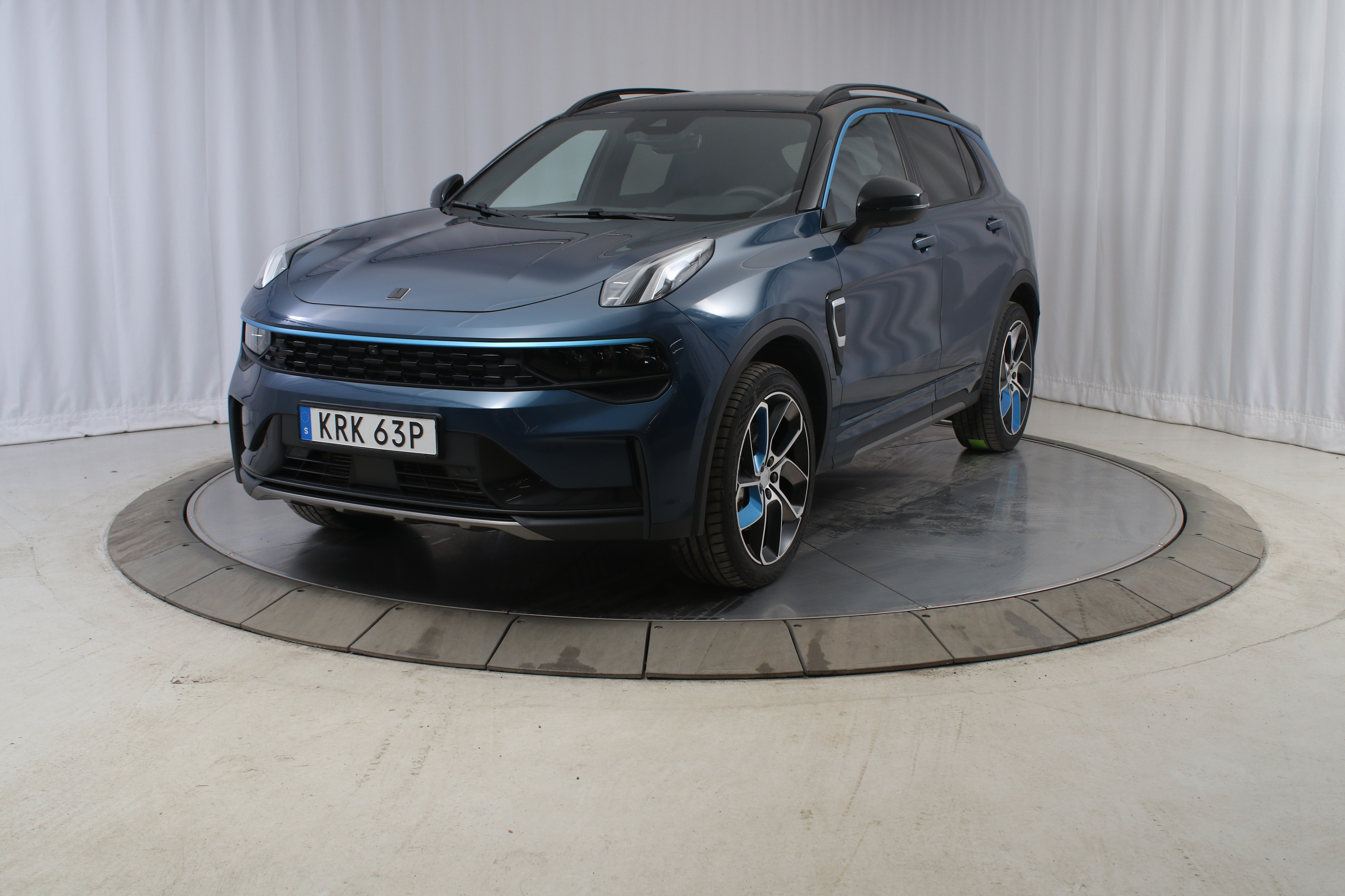 01 PHEV image