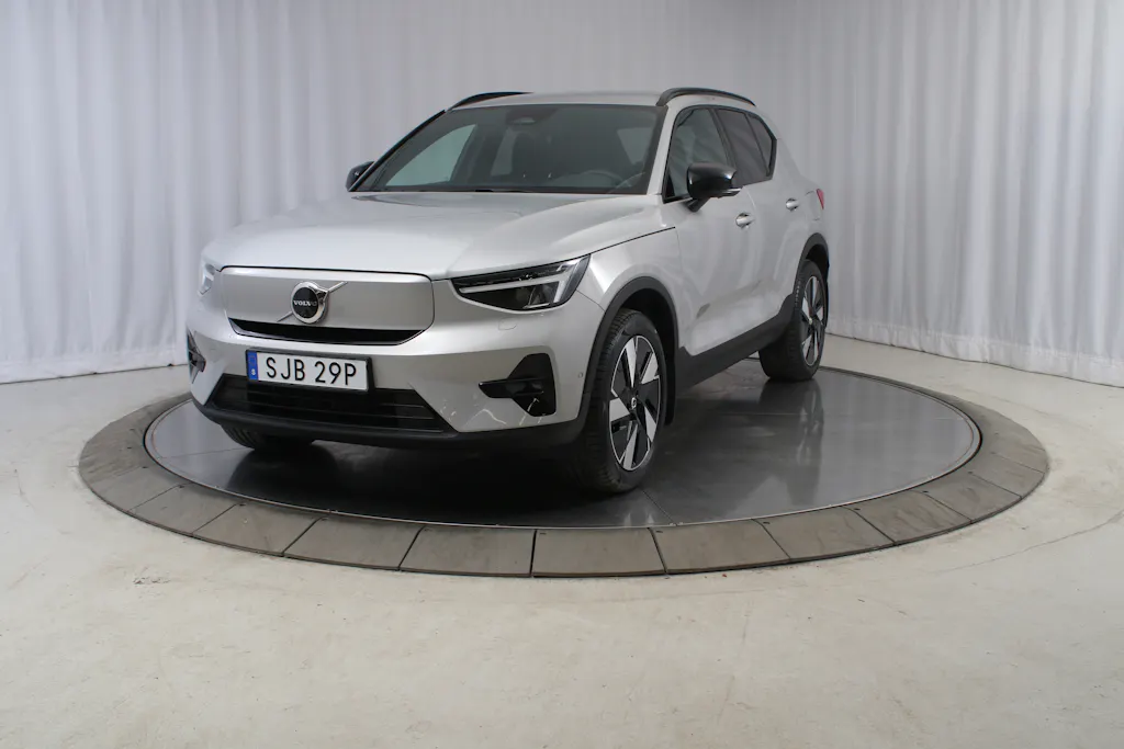 Volvo EX40 2025