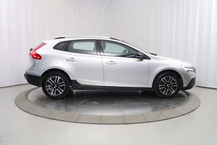 V40 Cross Country D3 Business Advanced image 4