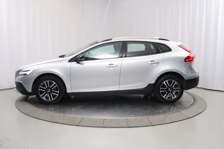 V40 Cross Country D3 Business Advanced image 3