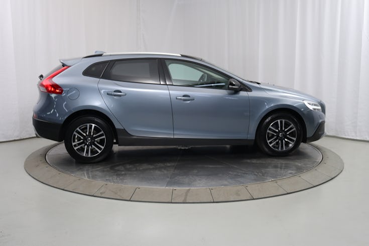 V40 Cross Country T3 Pro Edition image 4