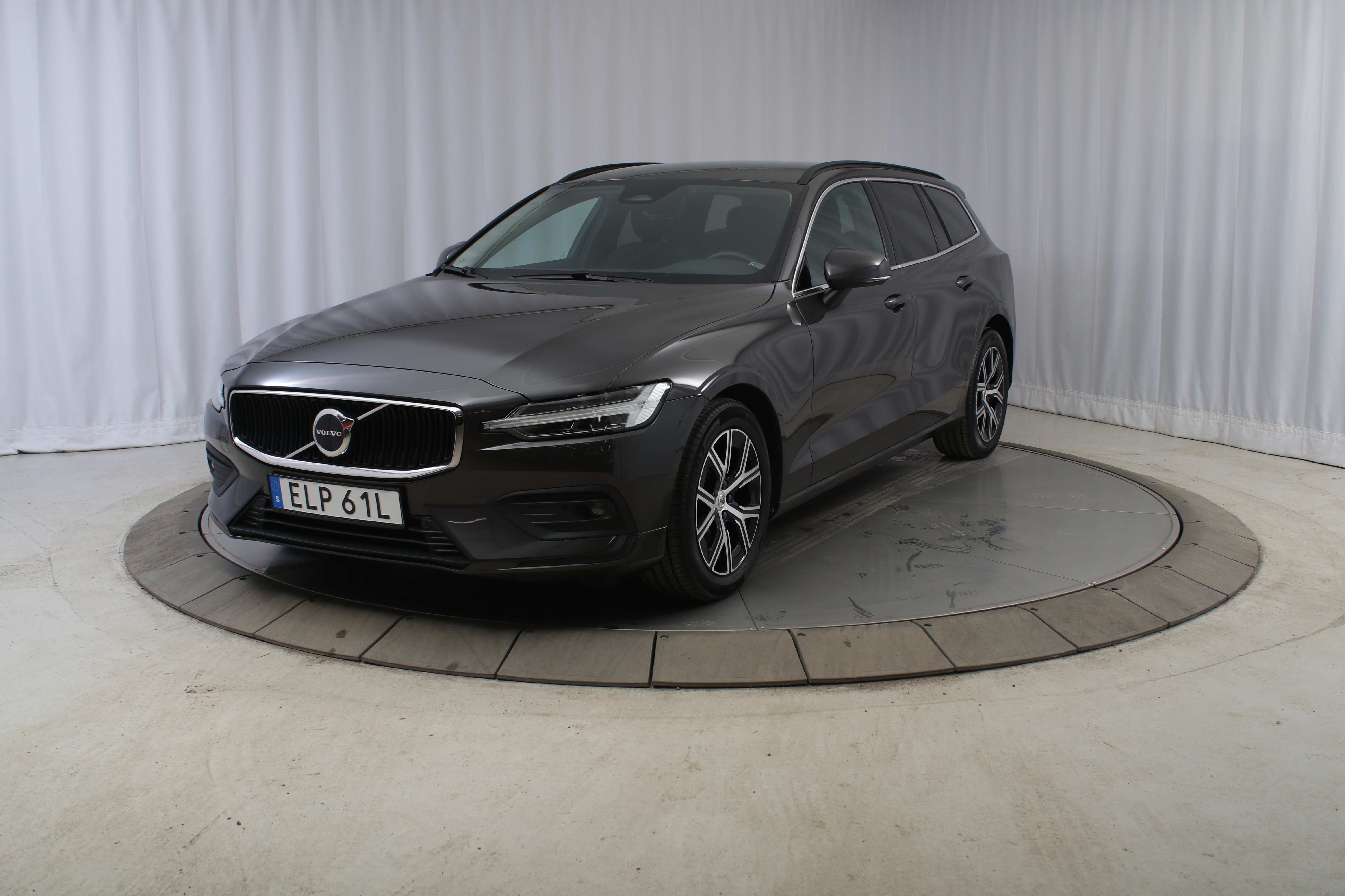 V60 B4 Bensin Core image