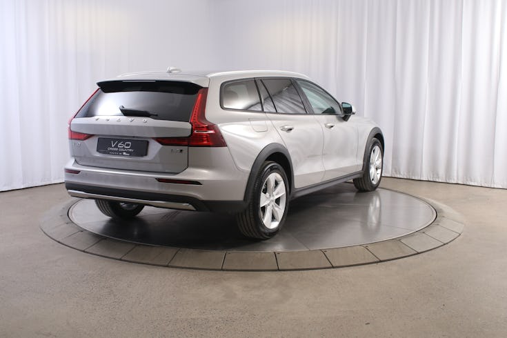 V60 Cross Country B4 AWD Diesel Core image 4