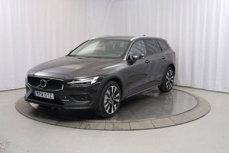 V60 Cross Country B4 AWD Diesel Core image 1