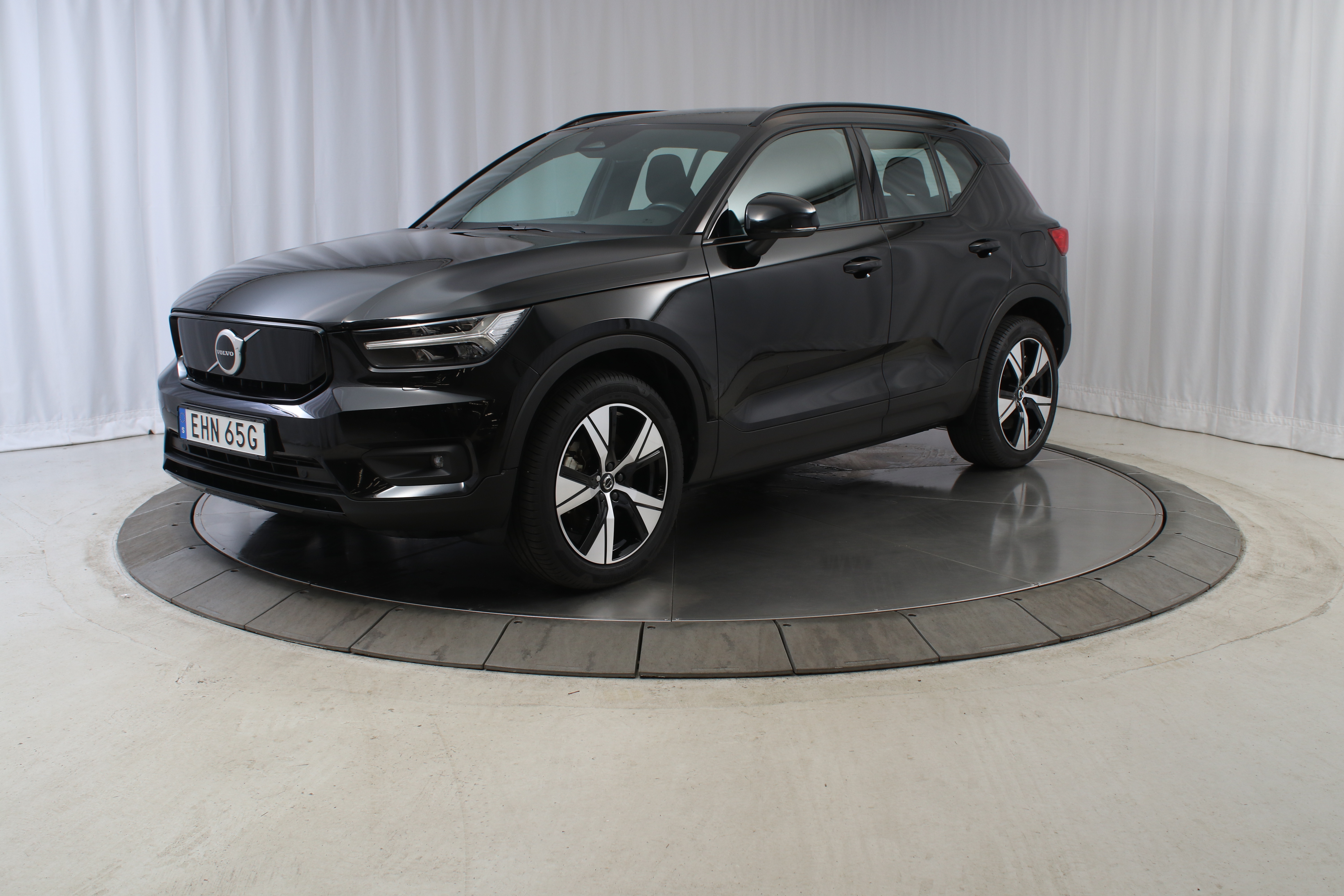XC40 Recharge P8 Pure Electric image