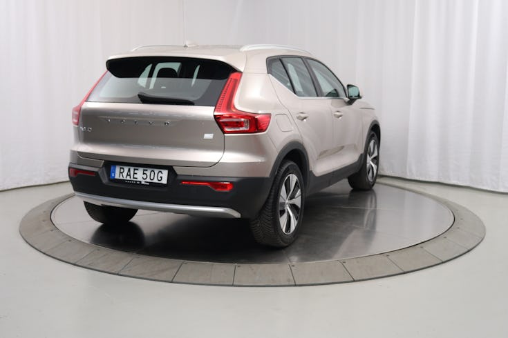 XC40 Recharge T4 Core Bright image 5