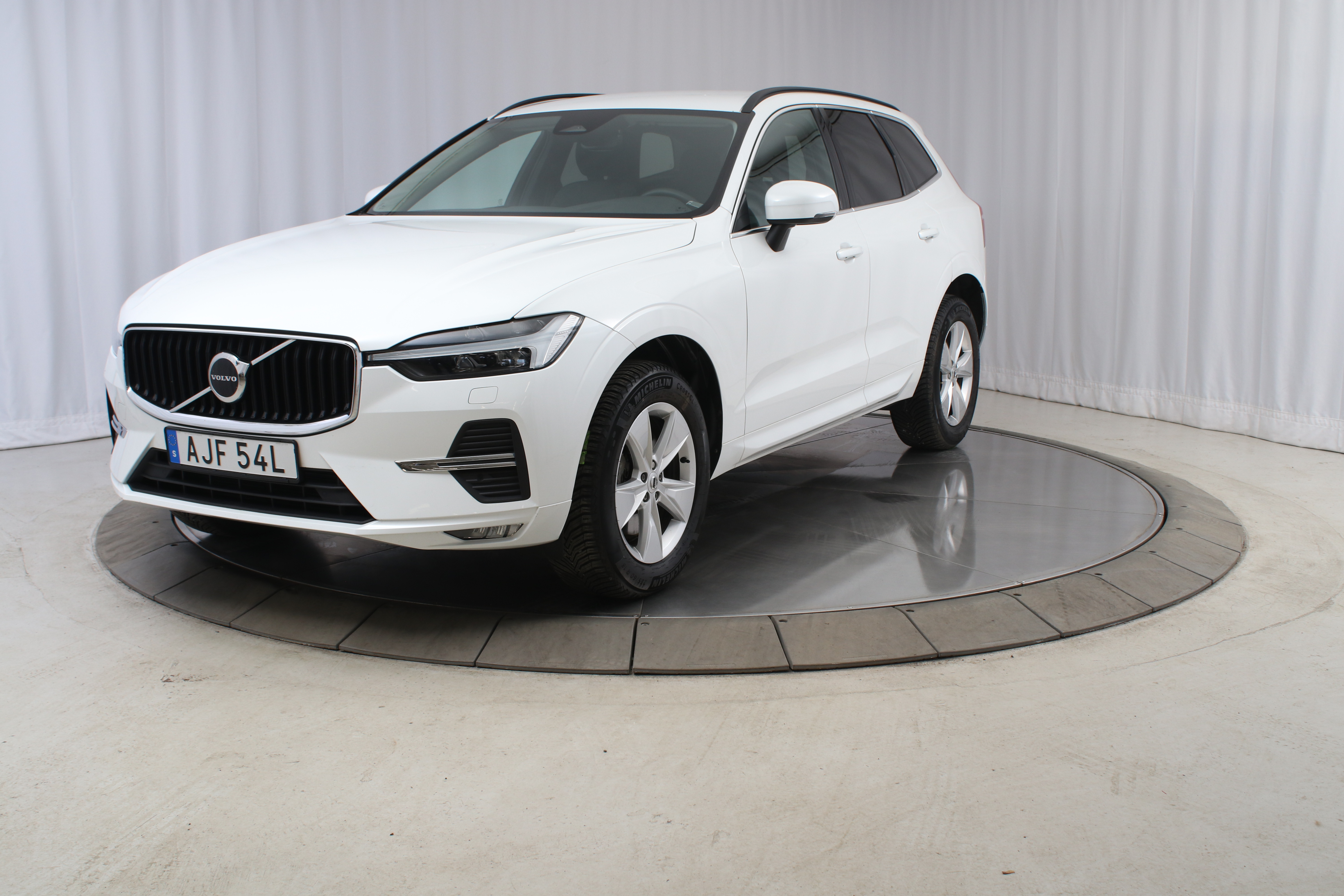 XC60 B4 AWD Diesel Core image