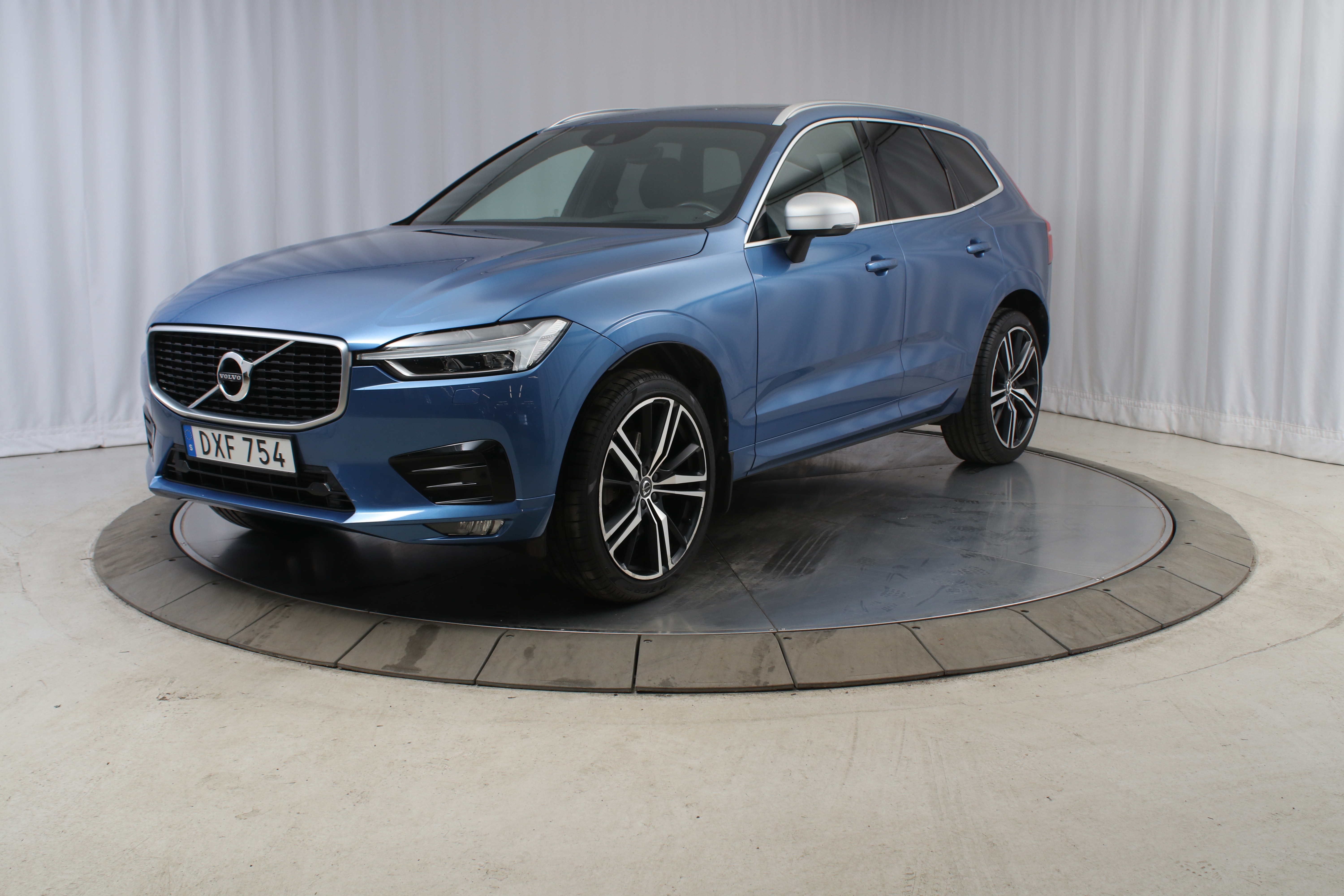 XC60 T5 II AWD R-Design image