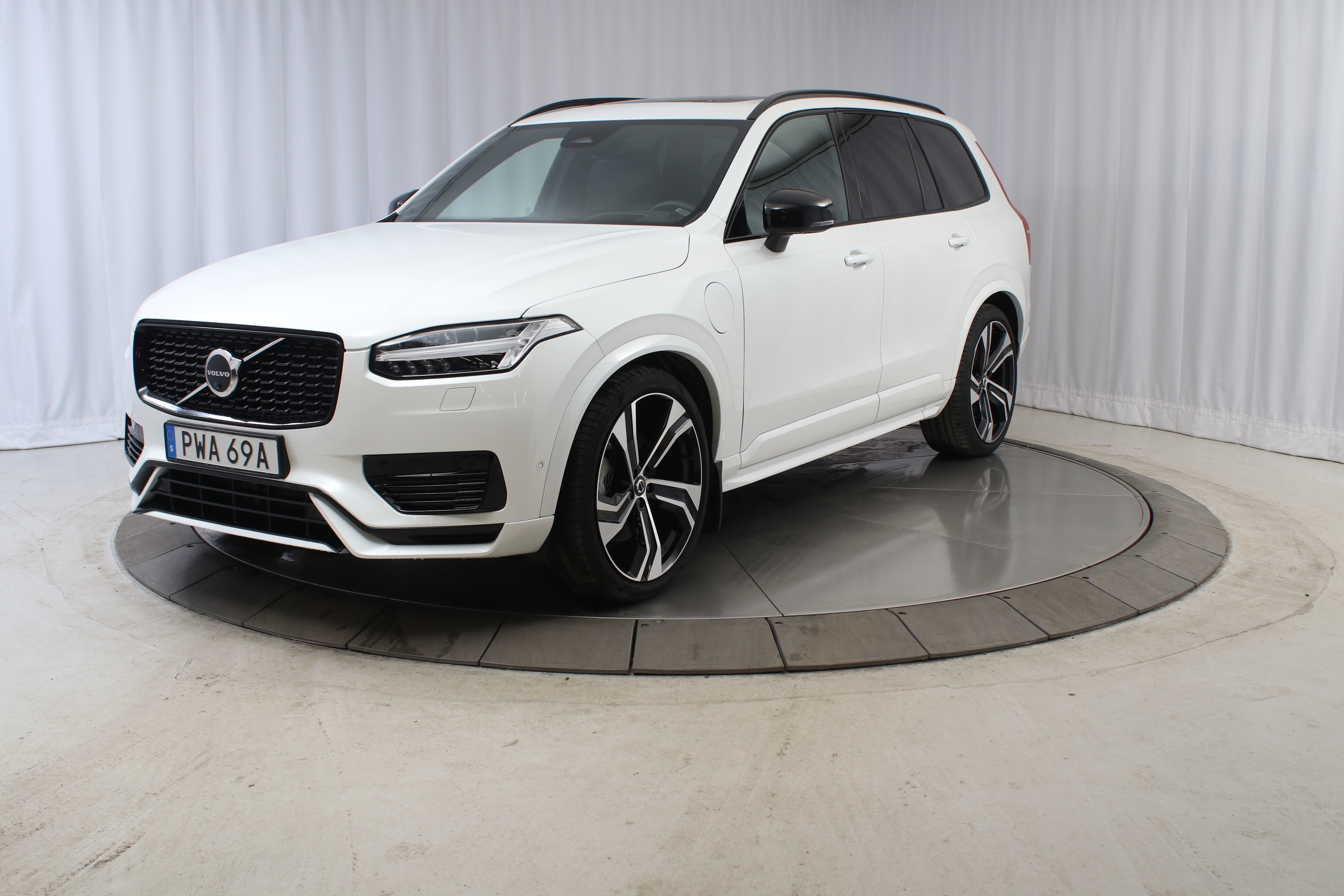 XC90 T8 Ultra Dark Edition image